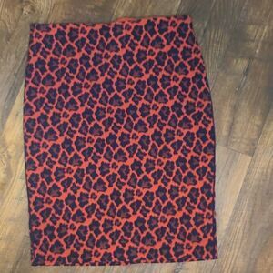 The limited skirt size 10 NWOT